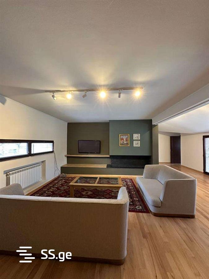 janashia st. - 3 rooms