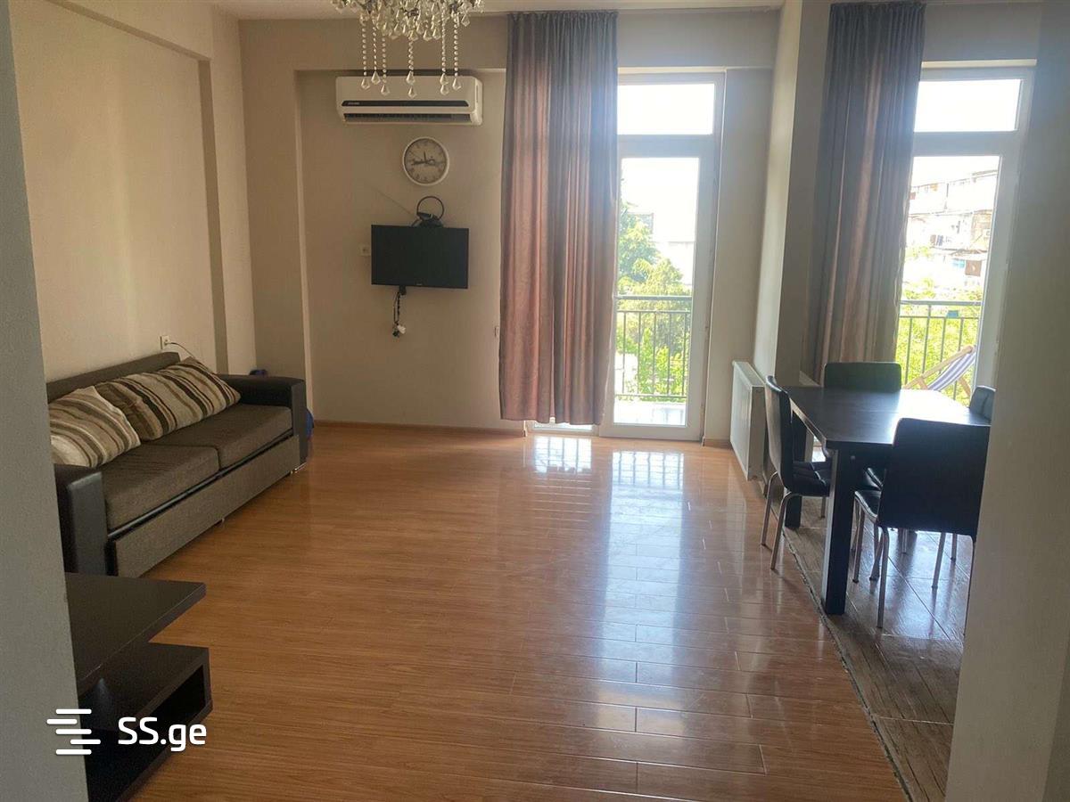 zestaponi st. - 3 rooms