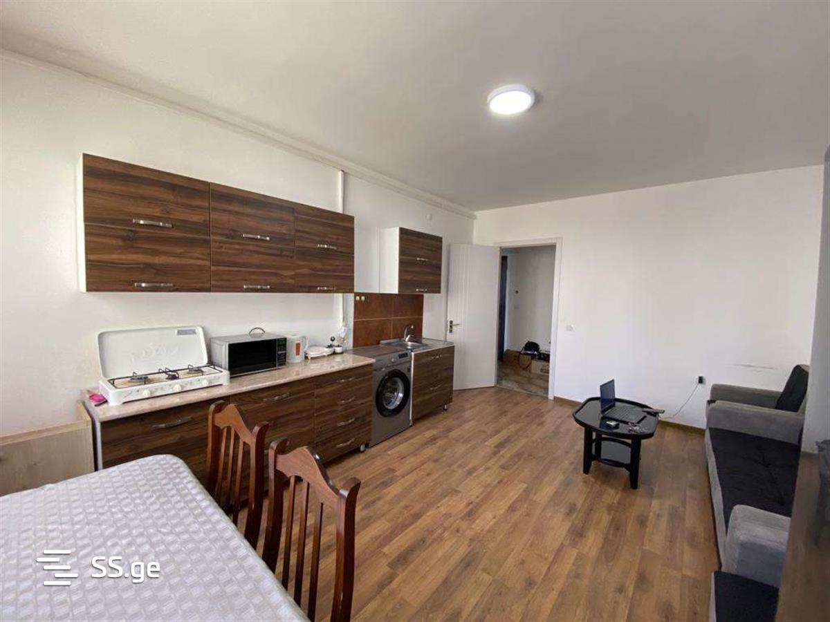 Beri Gabriel Salosi Ave. - 3 rooms