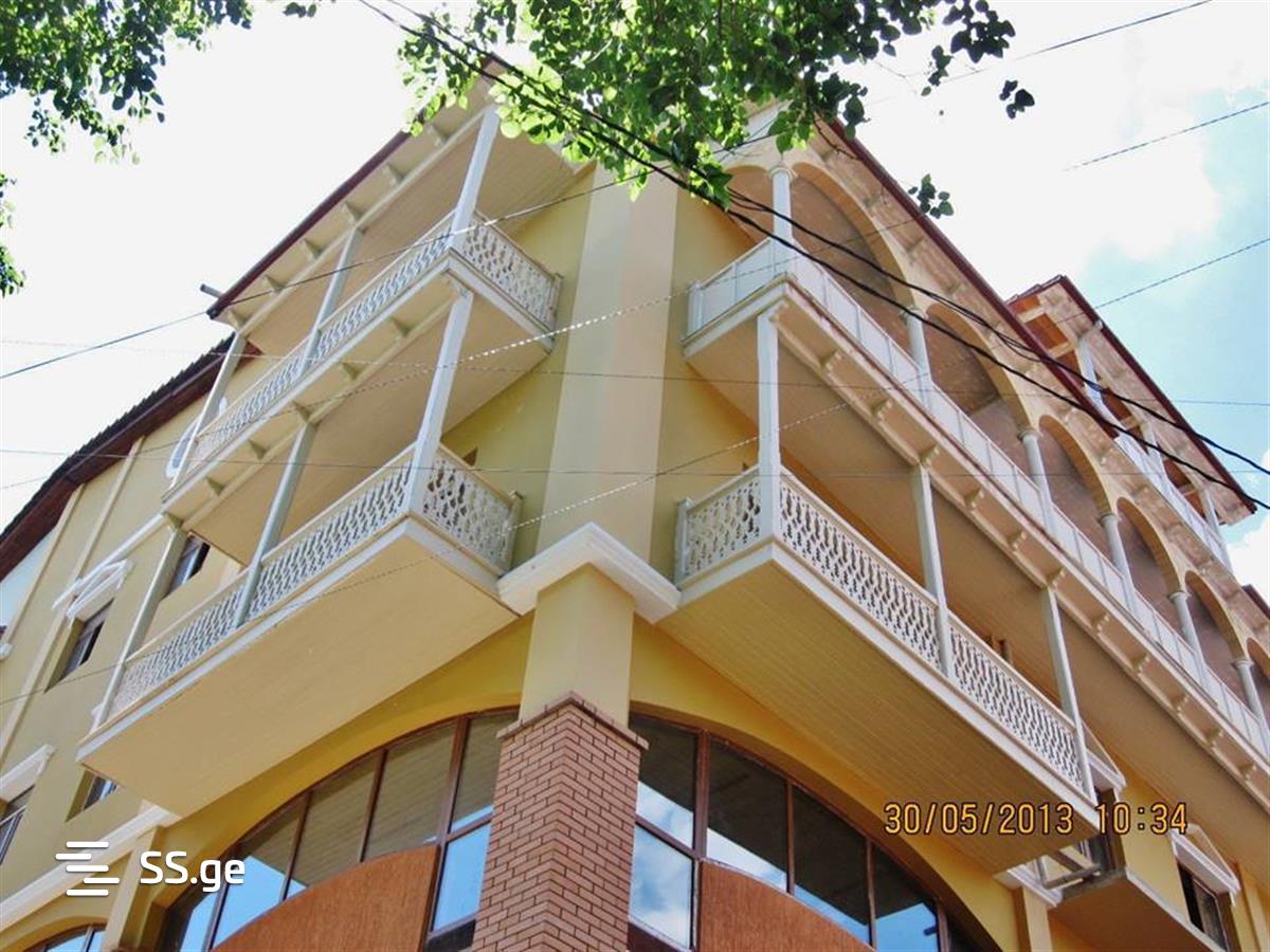 firdousi st. 11 - 2 rooms