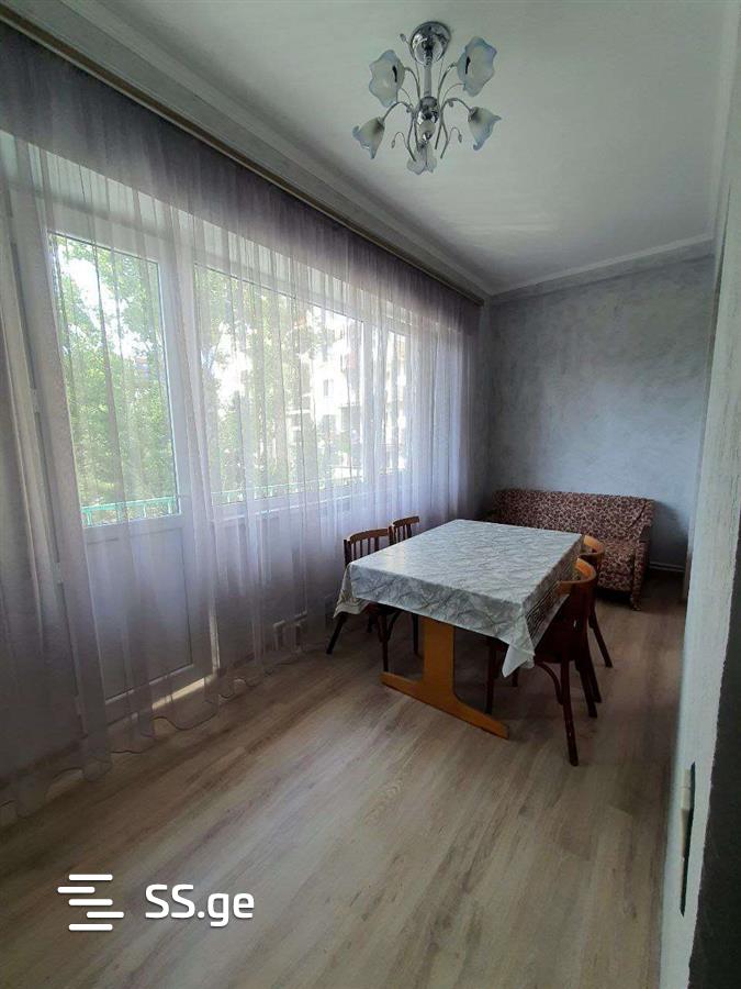Micro. III, bl. V - Temka 13 - 3 rooms