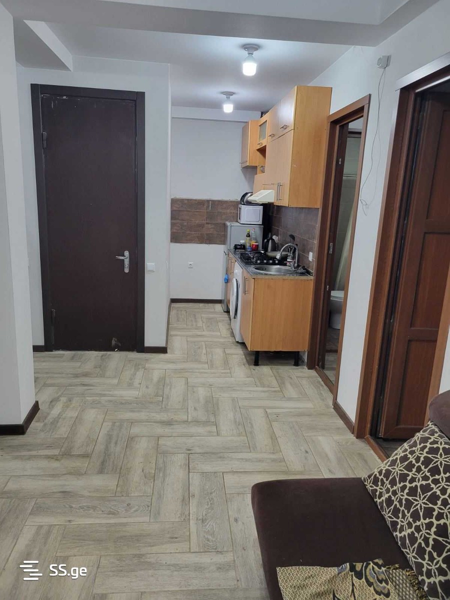 Gamkrelidze st. 7 - 3 rooms
