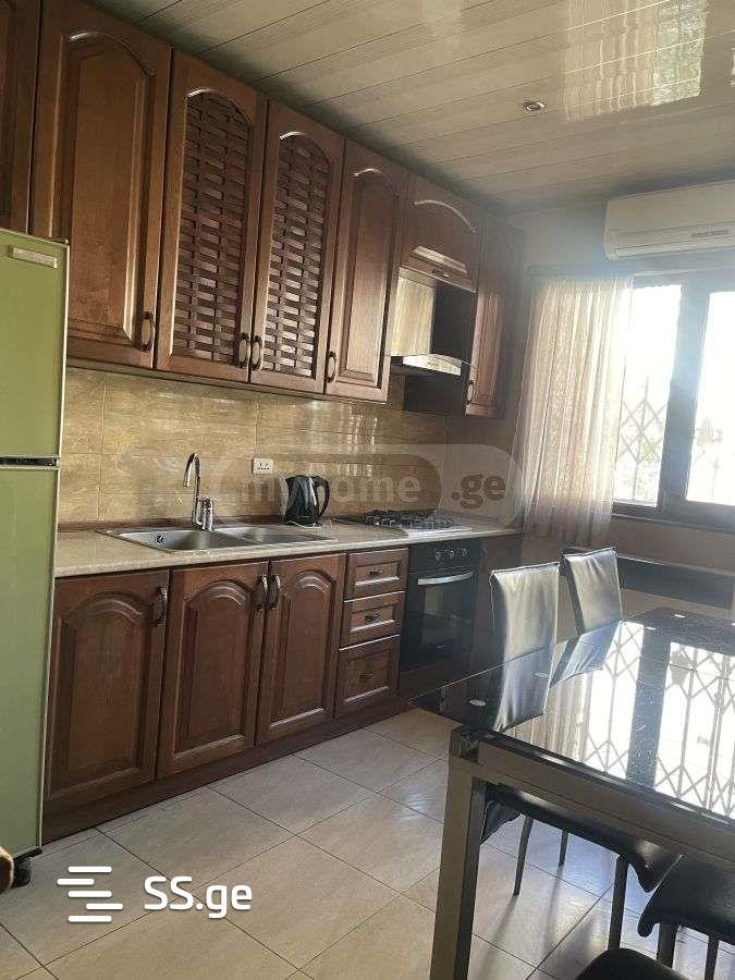 a.wereTlis avenue - 4 rooms