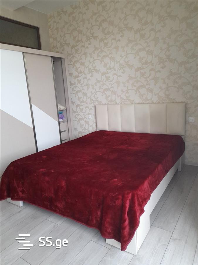 Isakadze st. 51 - 3 rooms