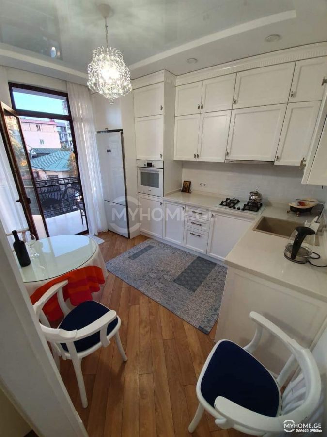 კლდიაშვილი დ. ქ. 25 - 4 rooms