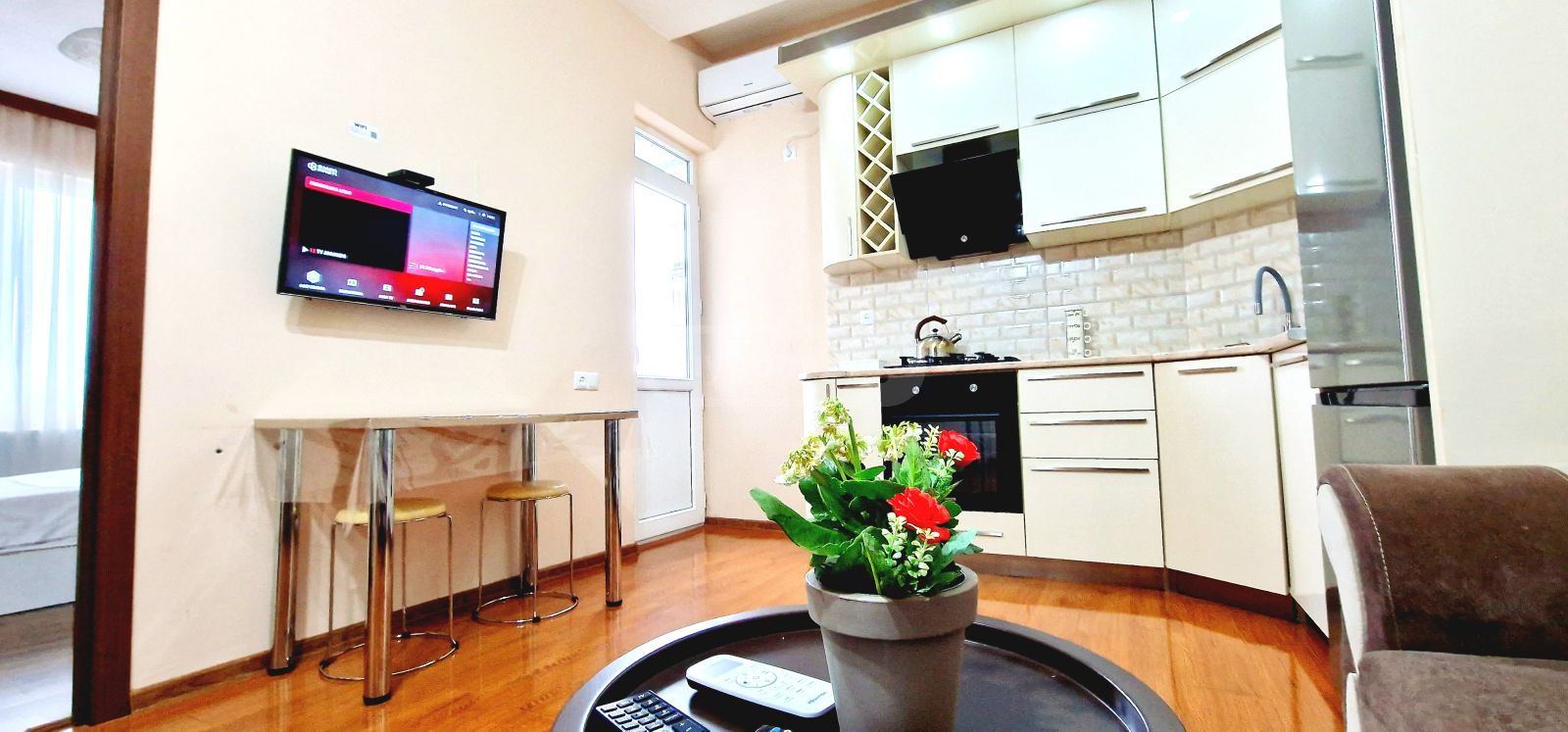 დ.აღმაშენებლის გამზირი - 3 rooms