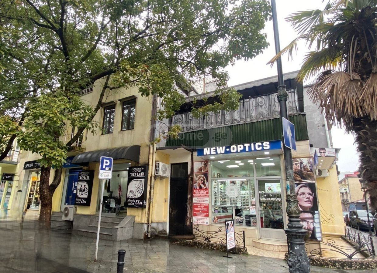 Константина Гамсахурдия 33 - 4 rooms
