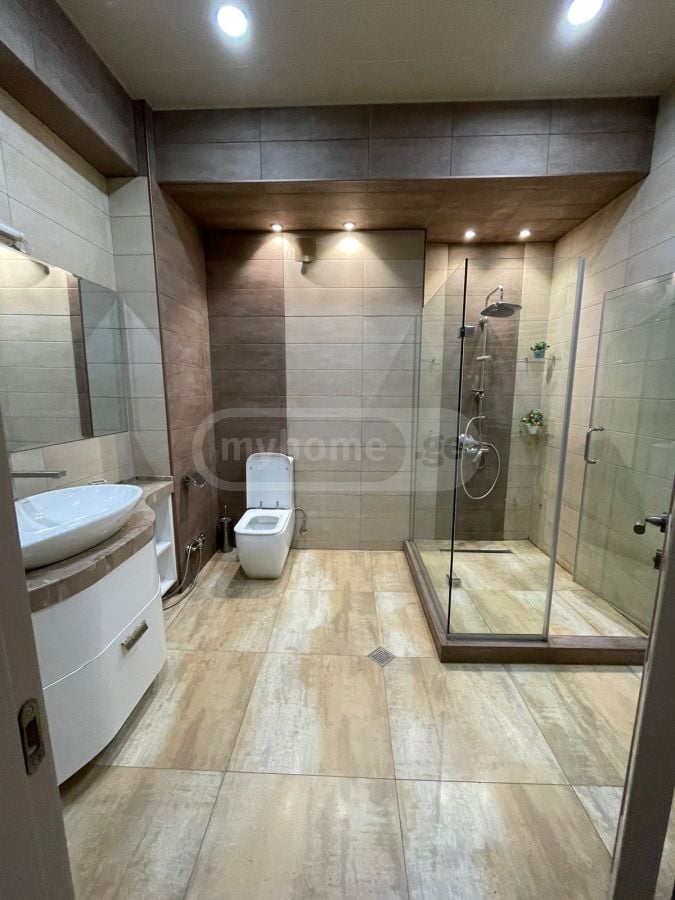 გულუას ქ. 6 - 3 rooms