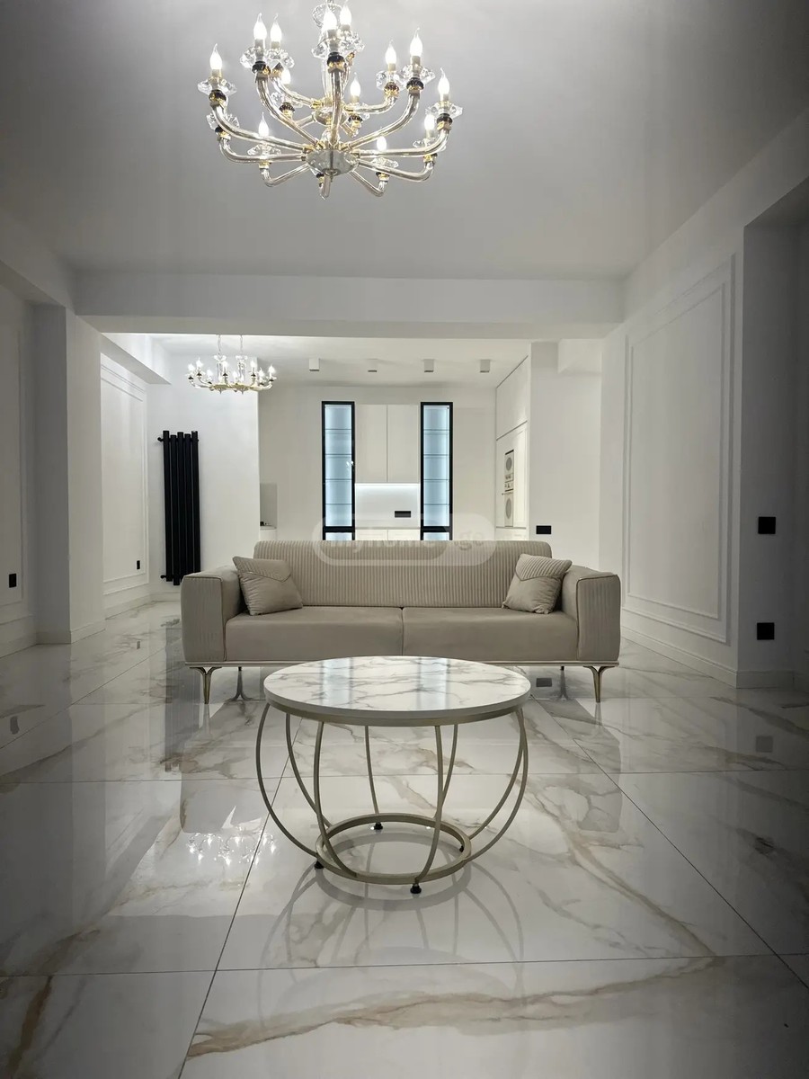 ჭავჭავაძე ი. გამზირი 47 - 4 rooms
