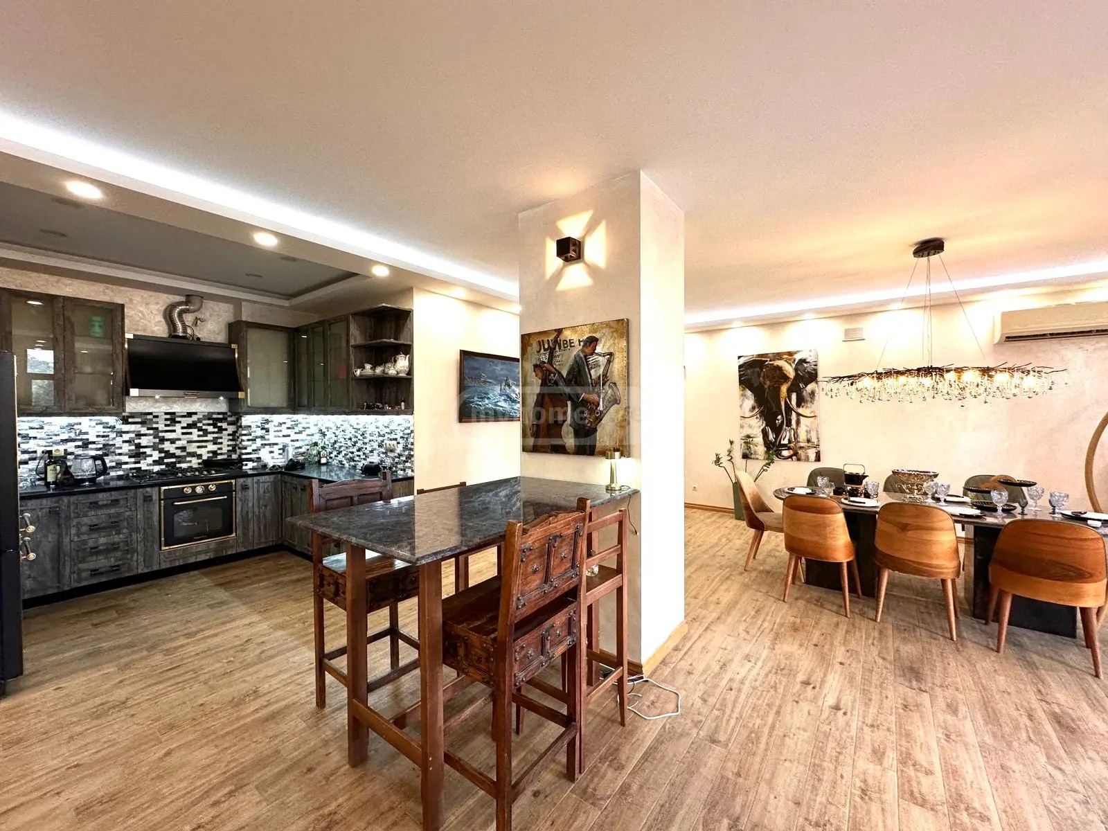 დუმბაძე ნ. ქ. 7 - 4 rooms
