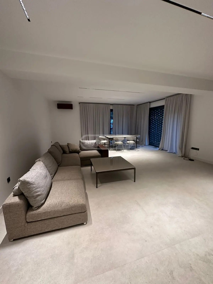 ბარნოვი ვ. ქ.  - 3 rooms