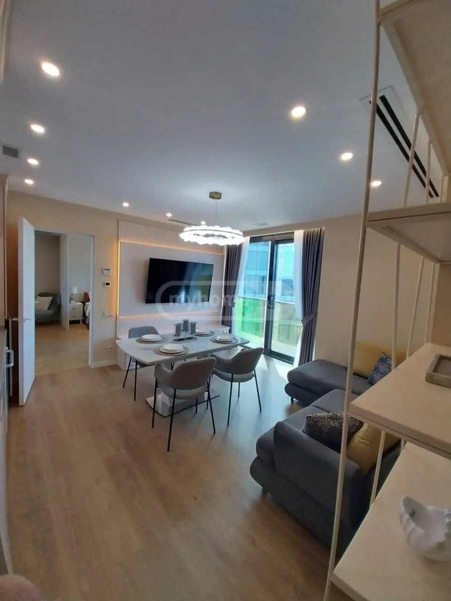 რუსთაველის ქ. 40 - 4 rooms