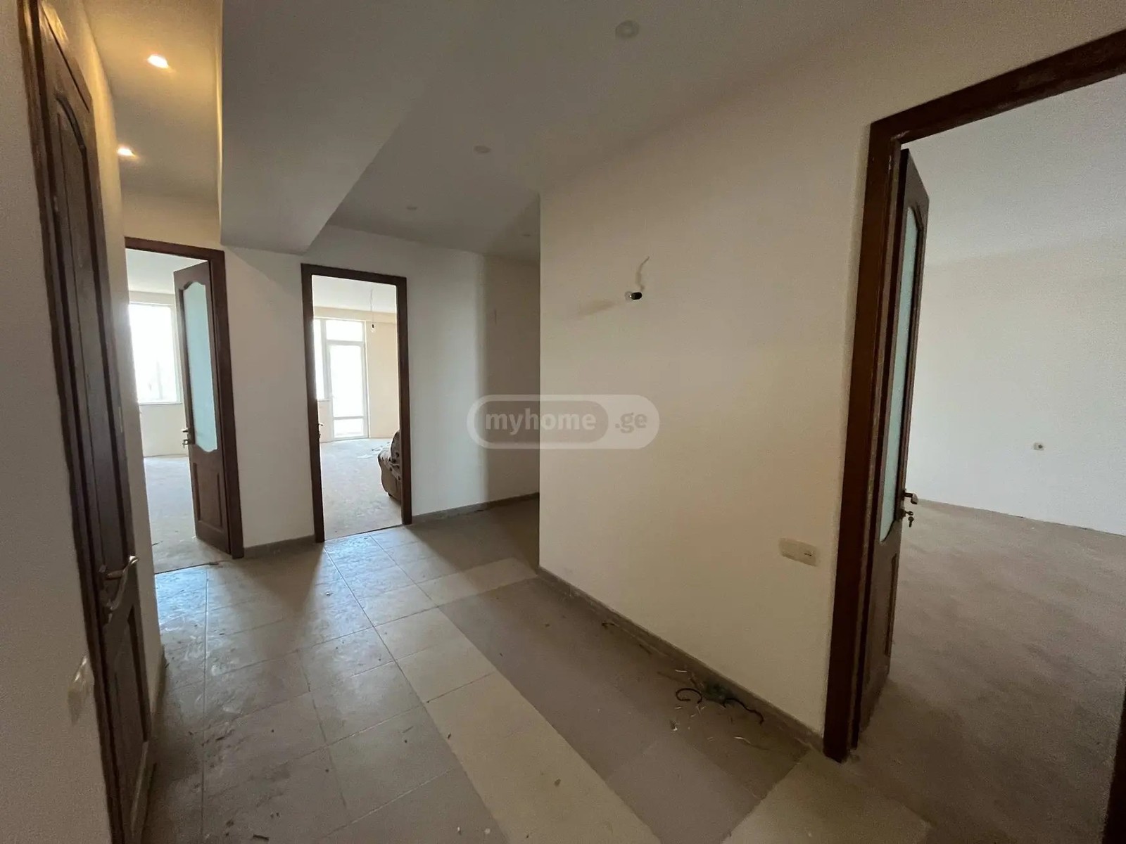 ვაჟა-ფშაველას გამზირი  - 5 rooms