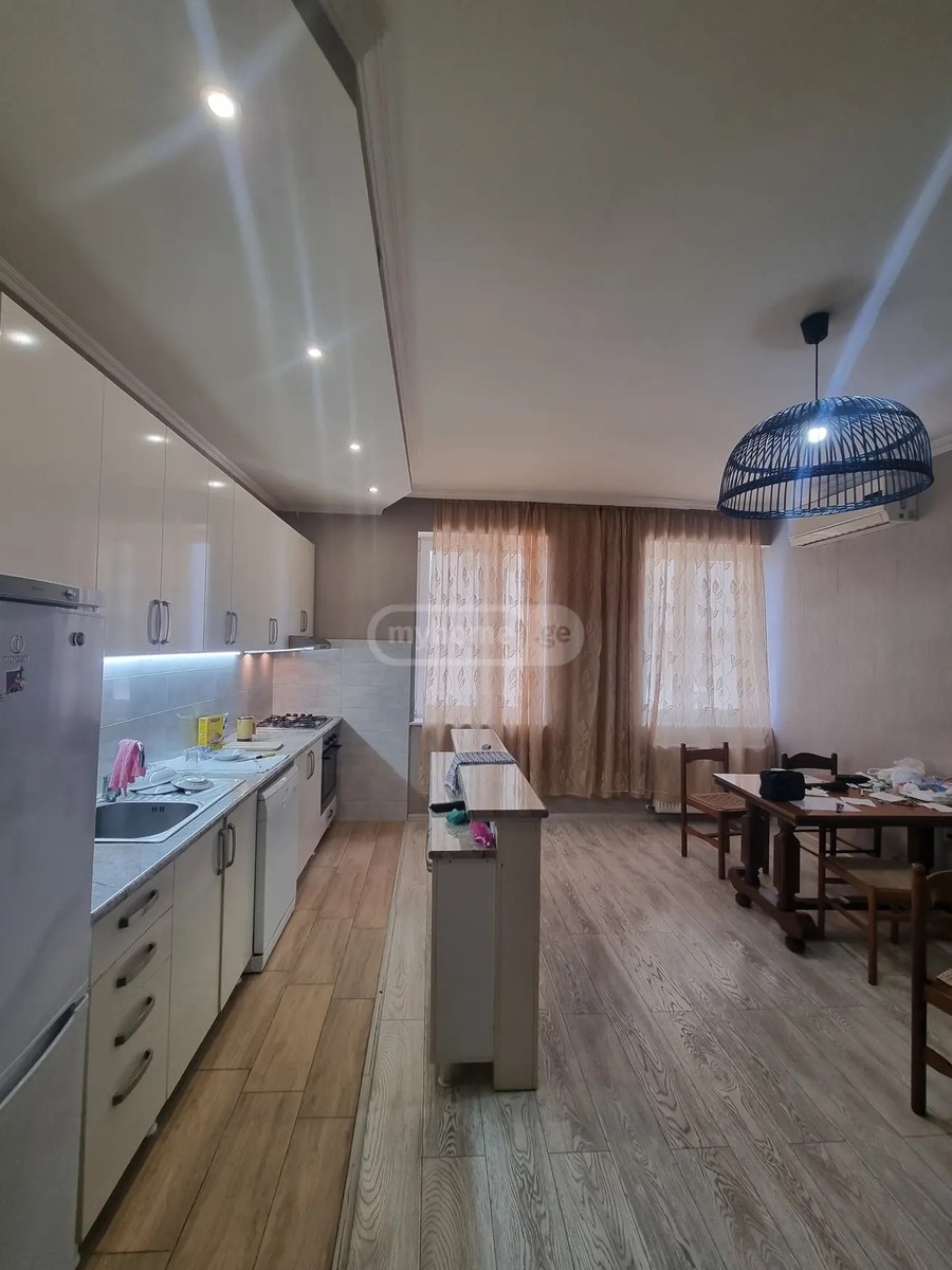 ბოხუა ნ. ქ. 5 - 3 rooms
