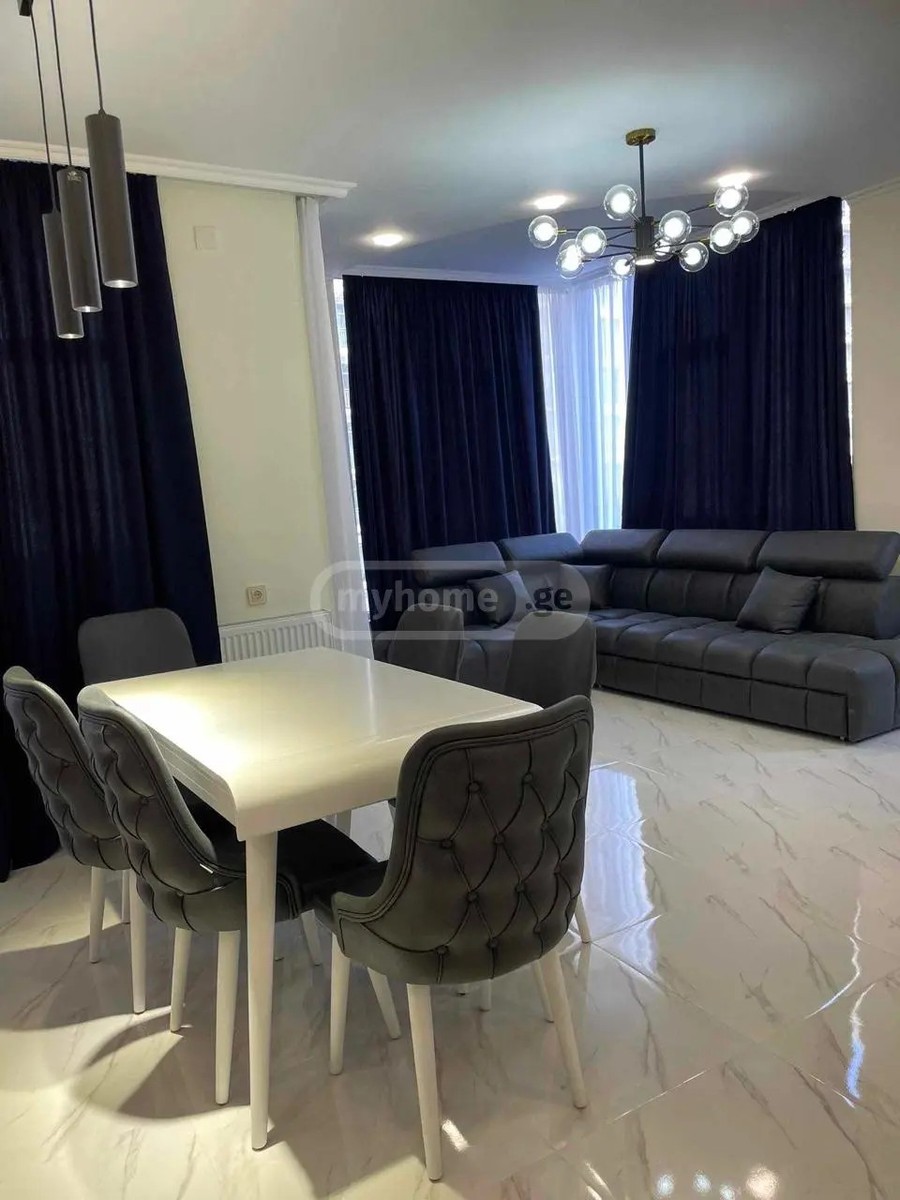 აბუსერიძე ტ. ქ. 32 - 3 rooms