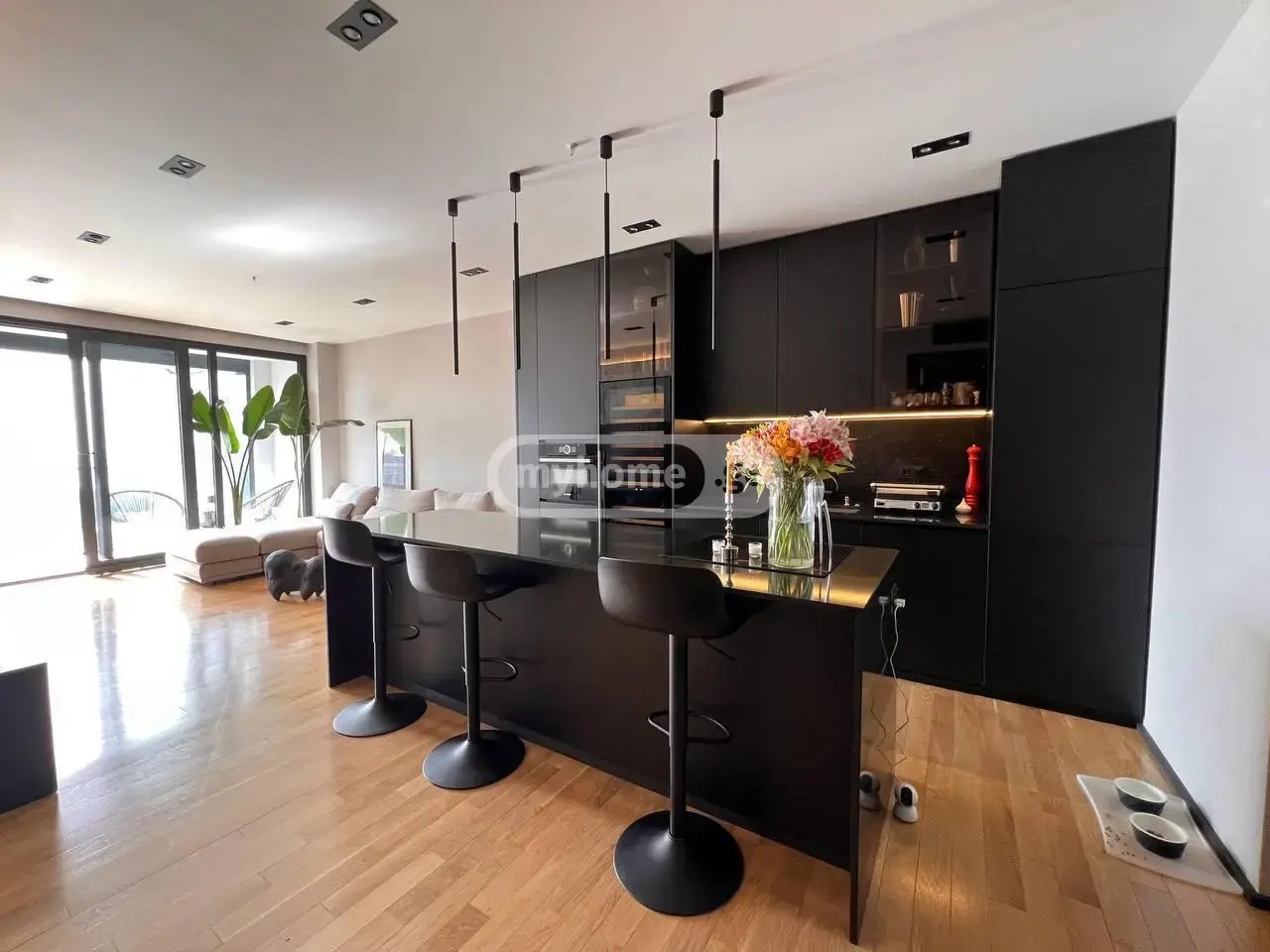 ჭავჭავაძე ი. გამზირი 37 - 3 rooms