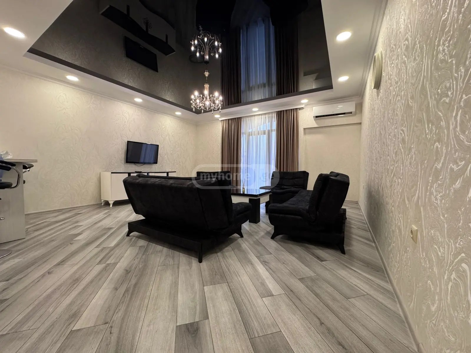 რუსთაველის ქ. 33 - 3 rooms