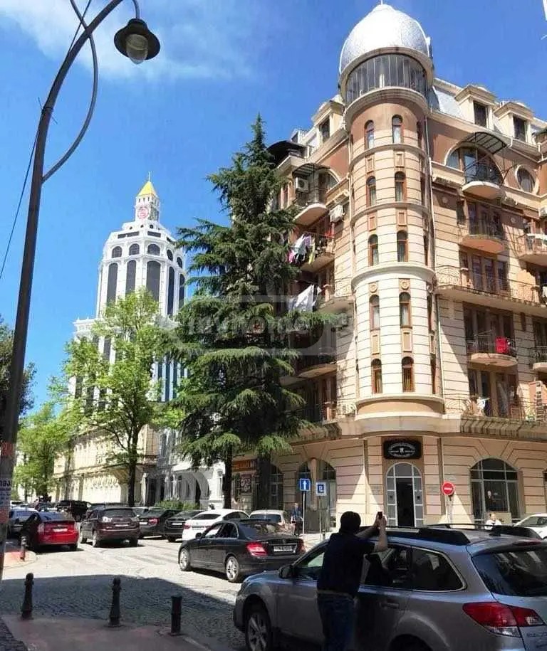 ვაჟა-ფშაველას ქ. 22 - 3 rooms