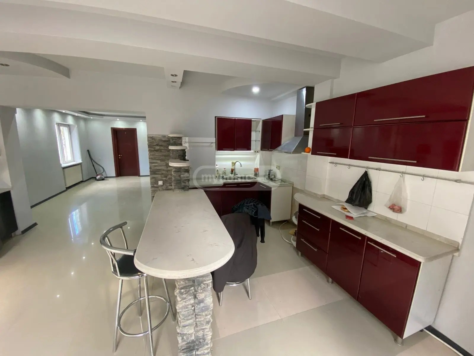 თოფურიძე ვ. ქუჩა 4 - 3 rooms