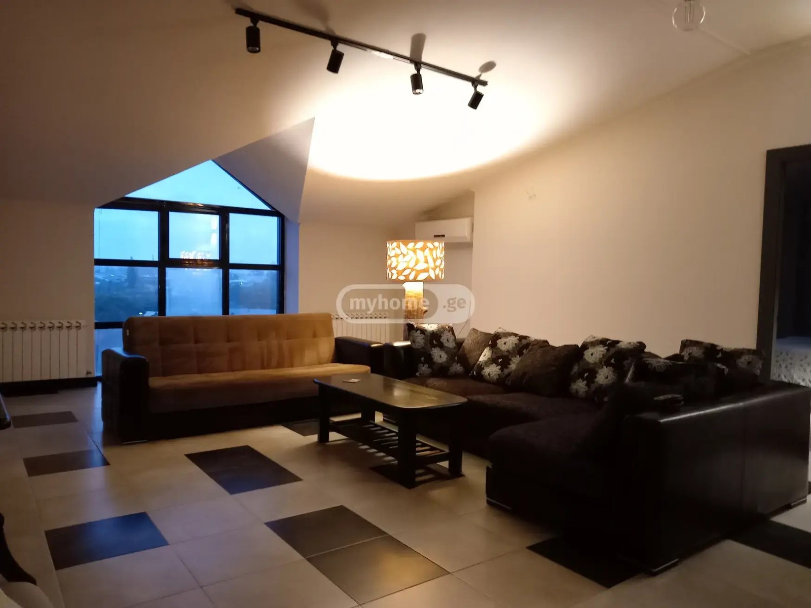 წერეთლის ქუჩა  - 4 rooms