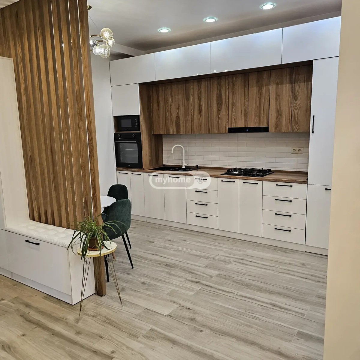 გამსახურდია ზ. გამზ.  - 3 rooms