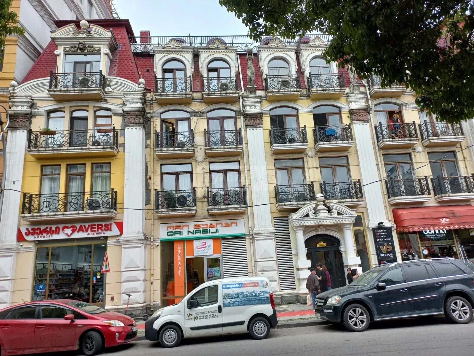 დემეტრე თავდადებულის ქ. 11 - 3 rooms