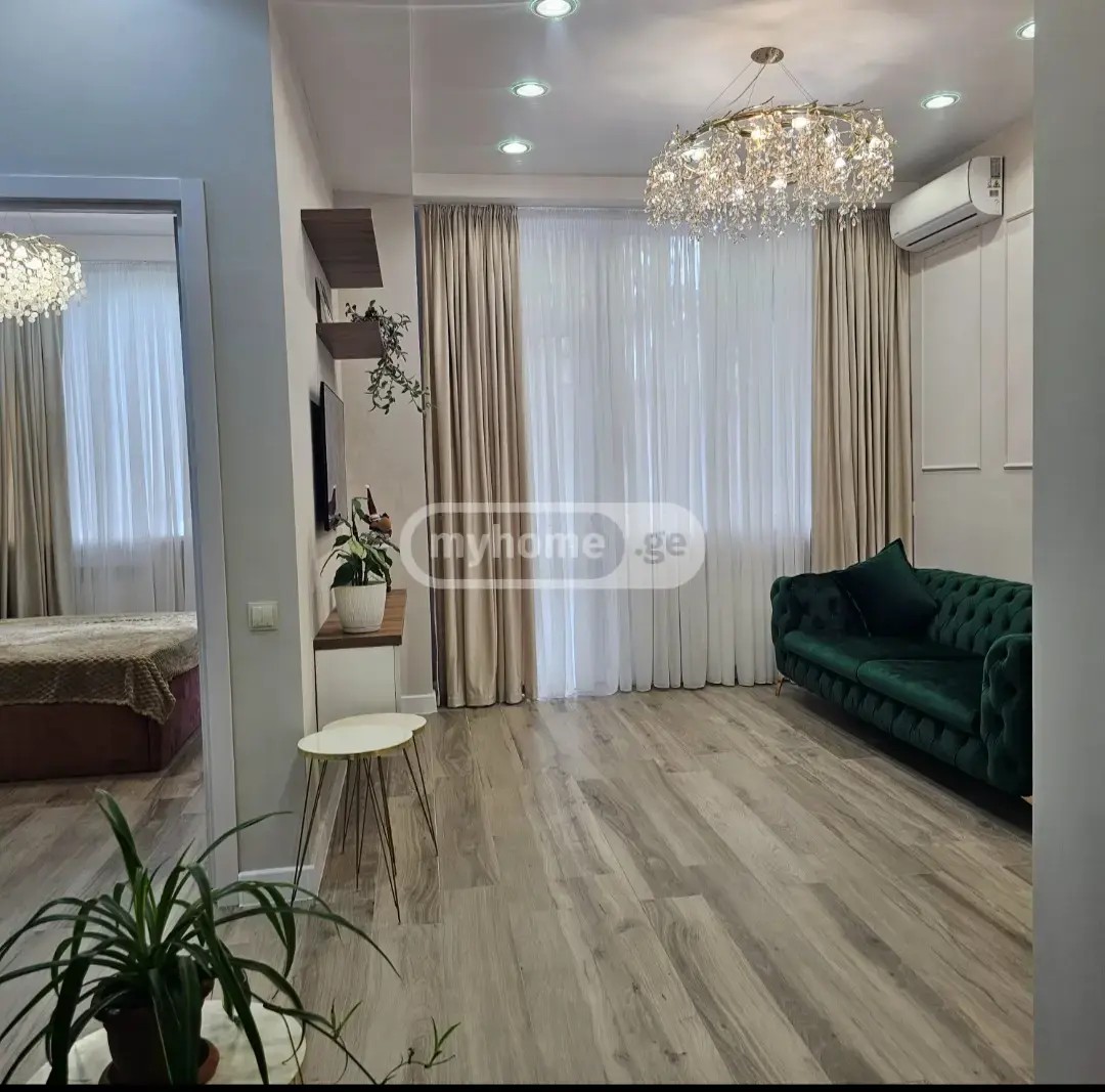 გამსახურდია ზ. გამზ.  - 3 rooms