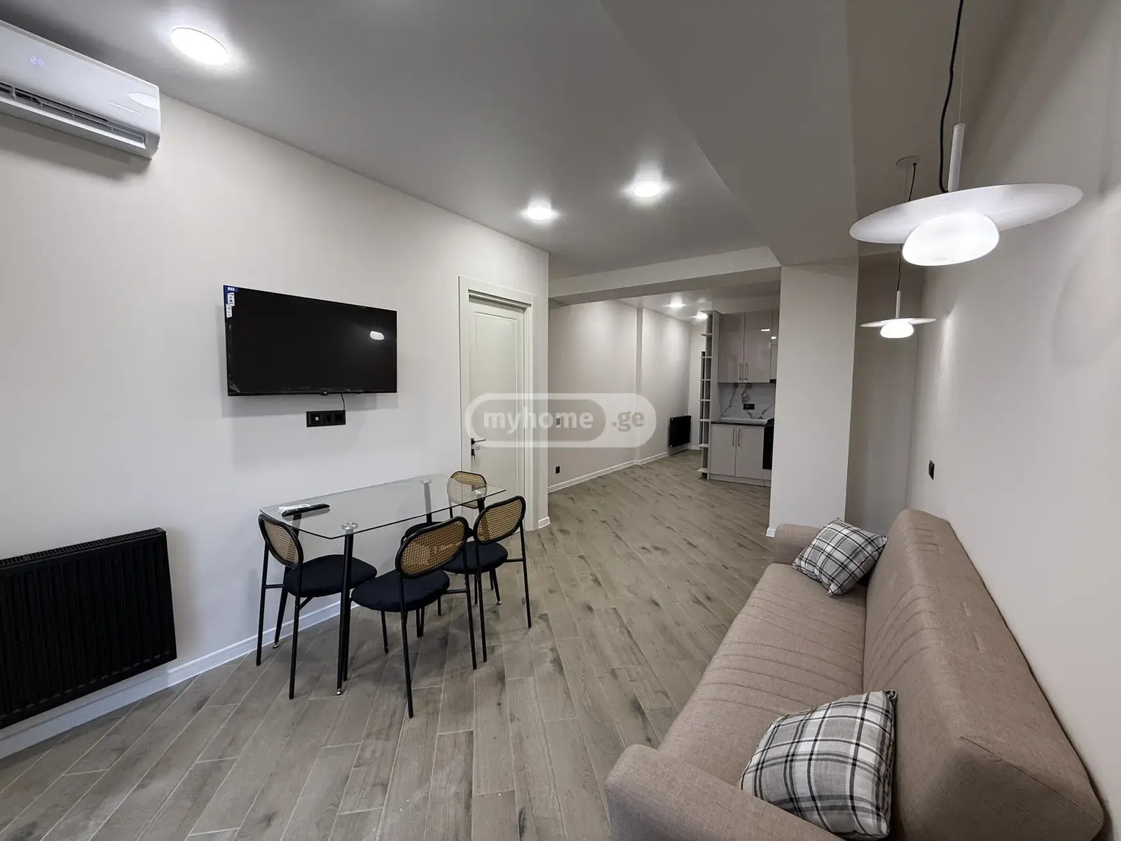 პეტრიწის ქ.  - 2 rooms