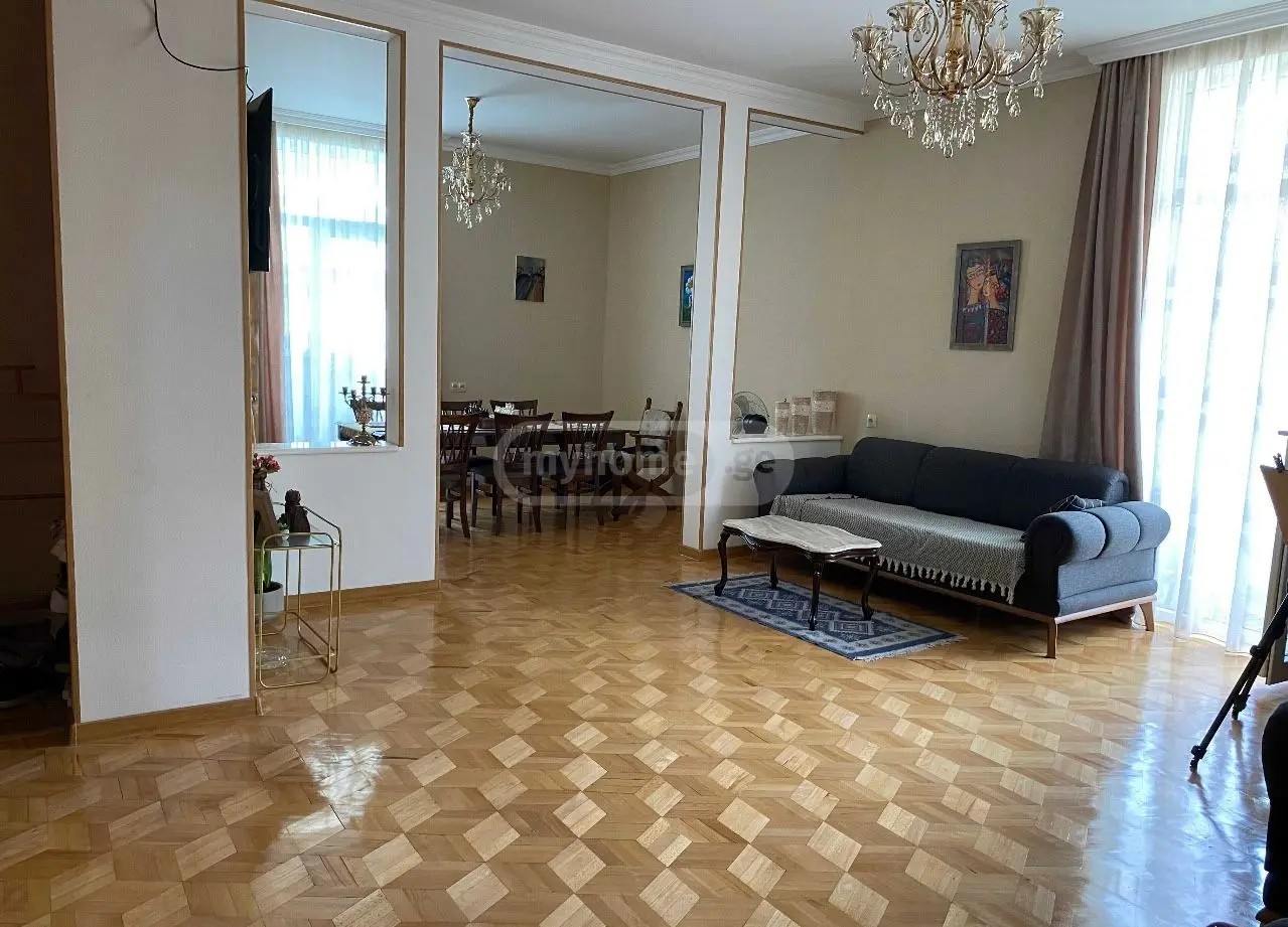რუსთაველის შეს.  - 8 rooms