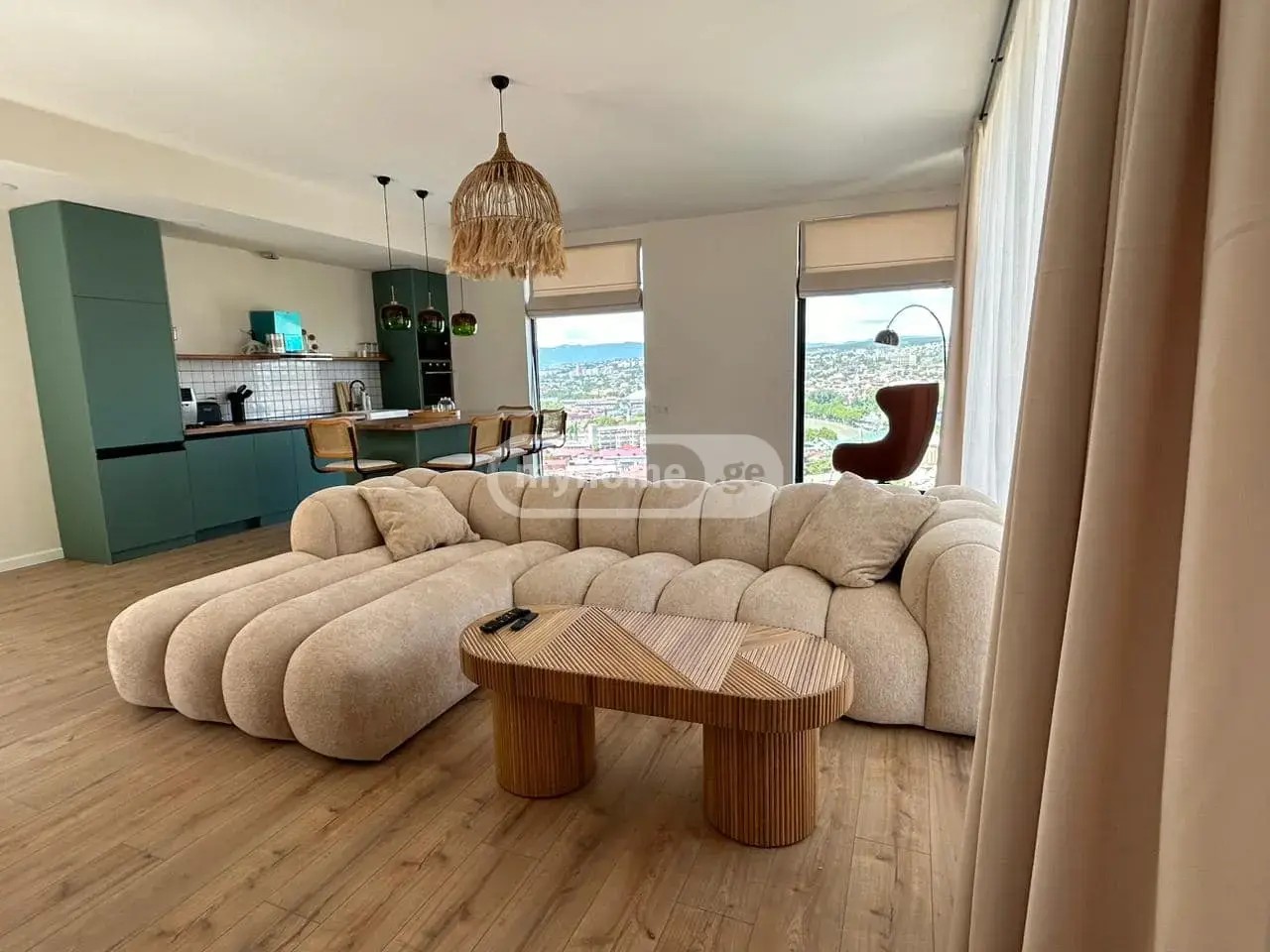 მთაწმინდის ქ. 30 - 4 rooms