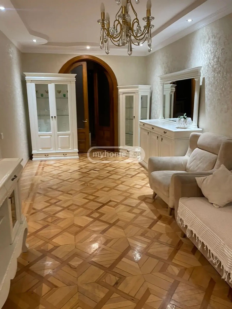 ბუხაიძის ქ.  - 4 rooms