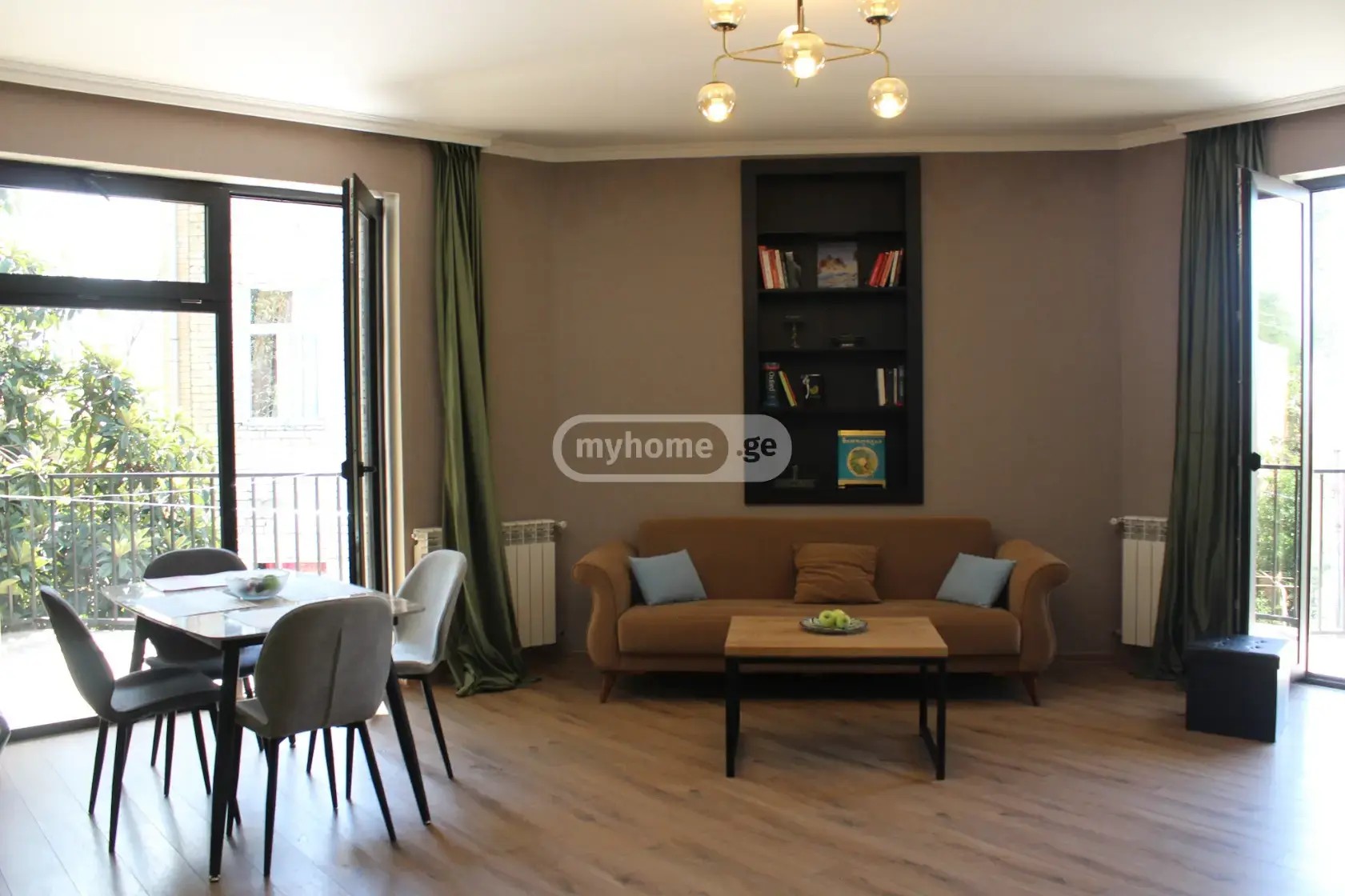 პეტრიწის ქ.  - 3 rooms