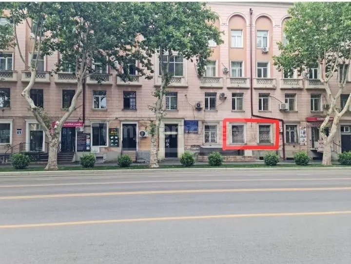 წერეთლის გამზ. 61 - 4 rooms