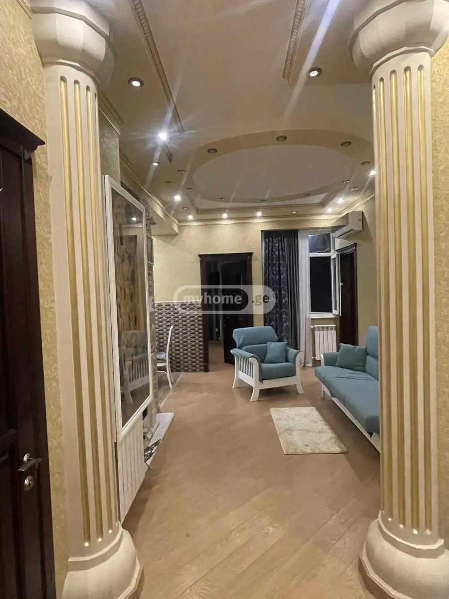 აღმაშენებლის გამზ.  - 4 rooms