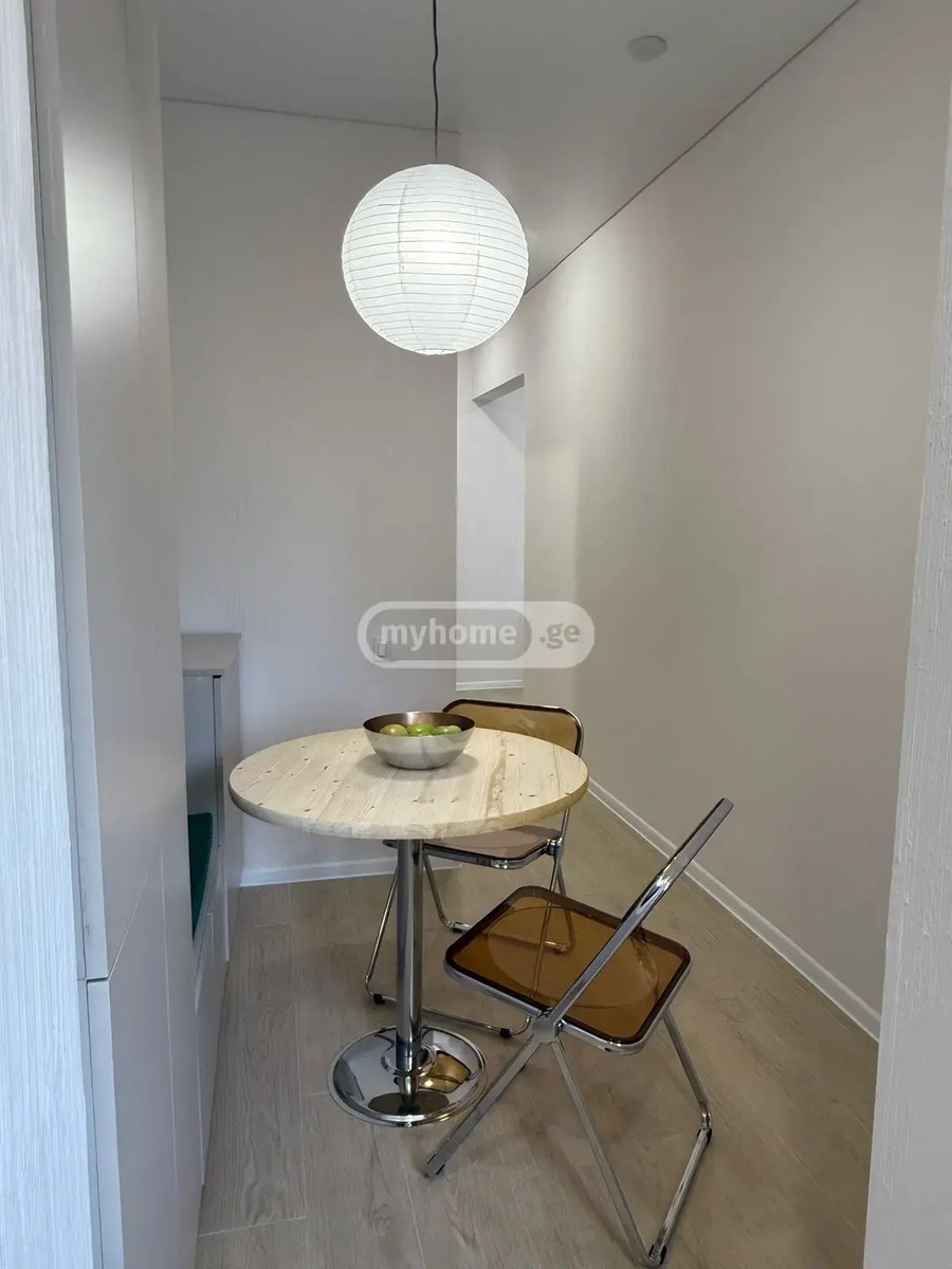 აღმაშენებლის გამზ. 125 - 2 rooms