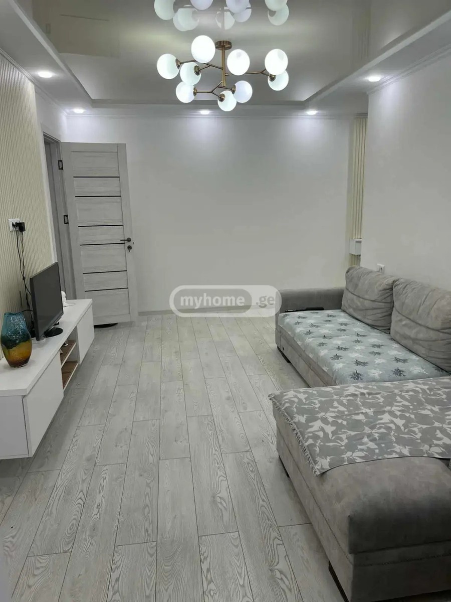 9 აპრილის ქ.  - 3 rooms