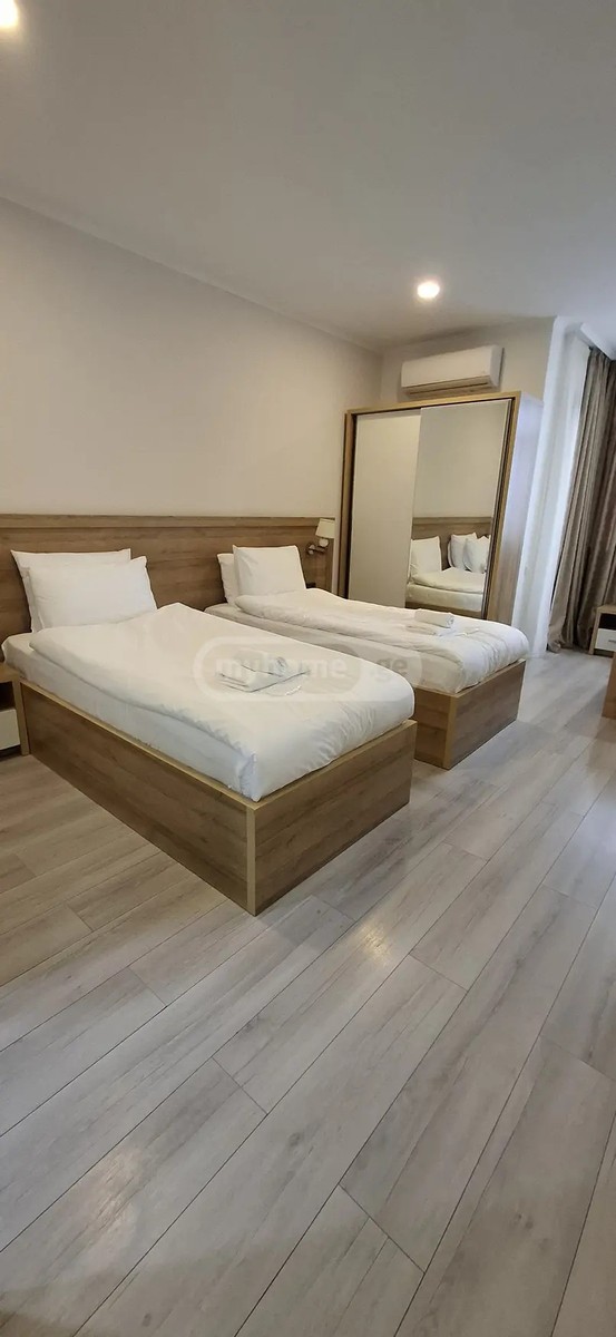 კაჩინსკი ლ. და მ. ქ. 10 - 1 rooms