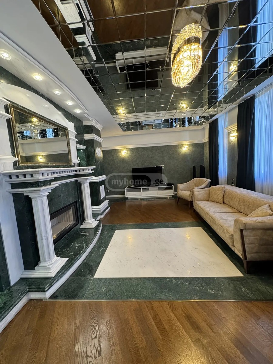კოსტავა მ. ქ. 72 - 4 rooms