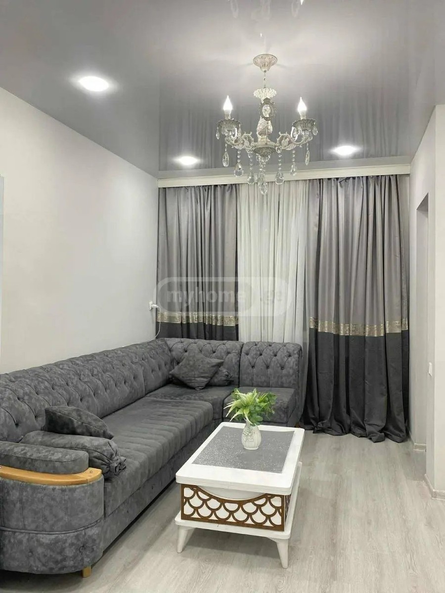 აღმაშენებლის ქ. 1 - 3 rooms