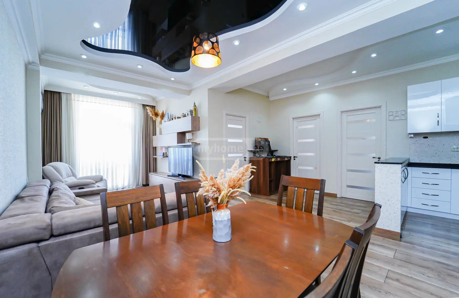 ლუბლიანას ქ.  - 4 rooms