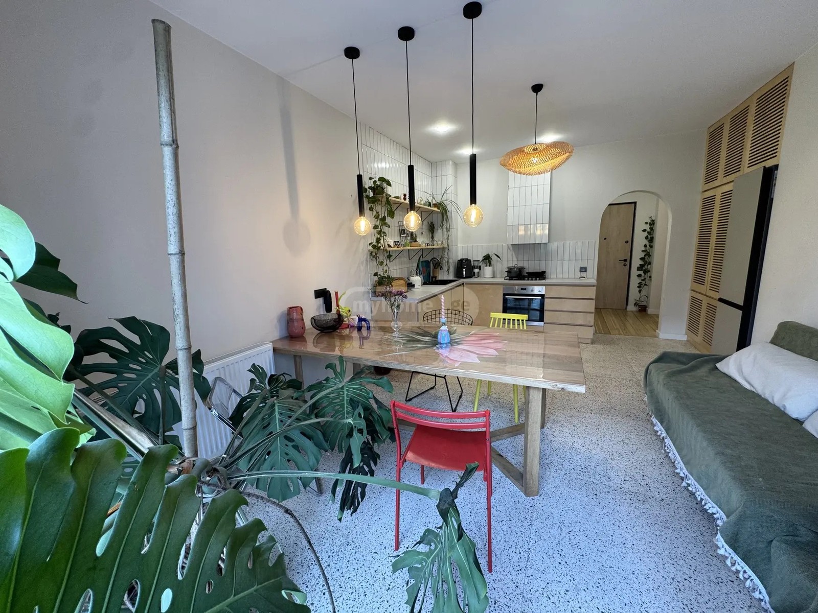 ვარაზი ა. ქ. 22 - 4 rooms