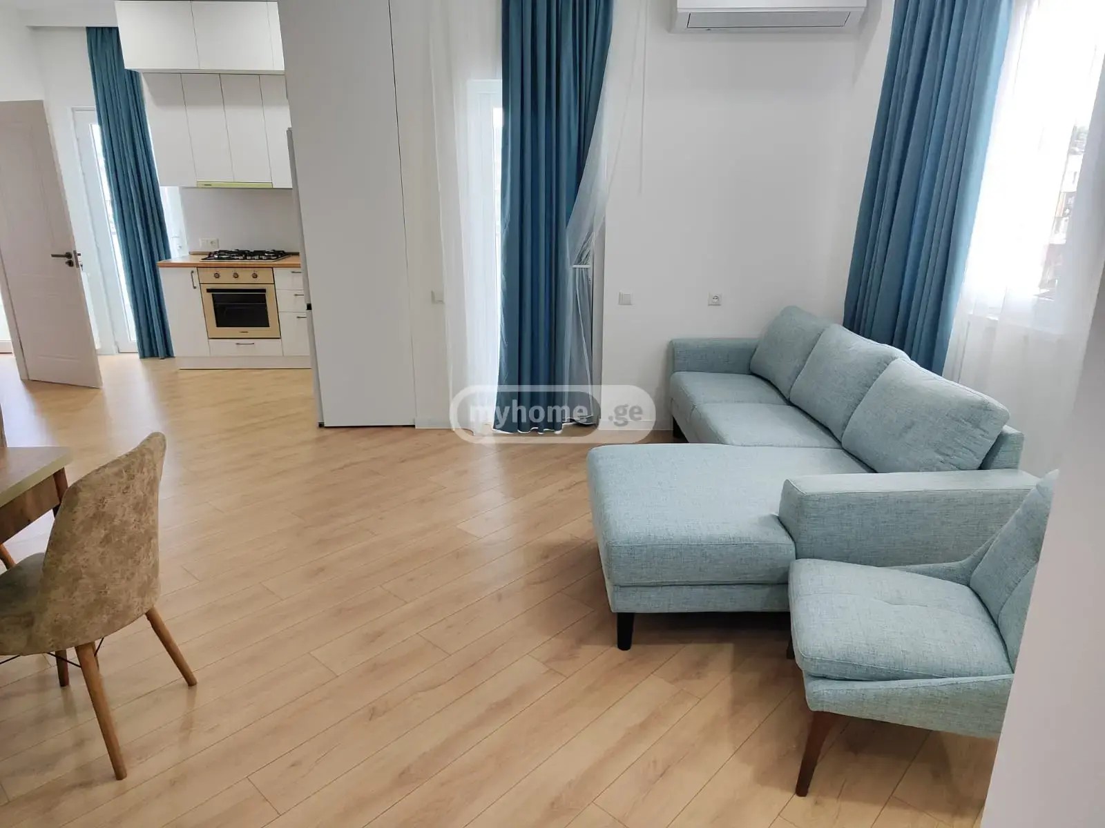 გამსახურდია ზ. გამზ. 2 - 3 rooms