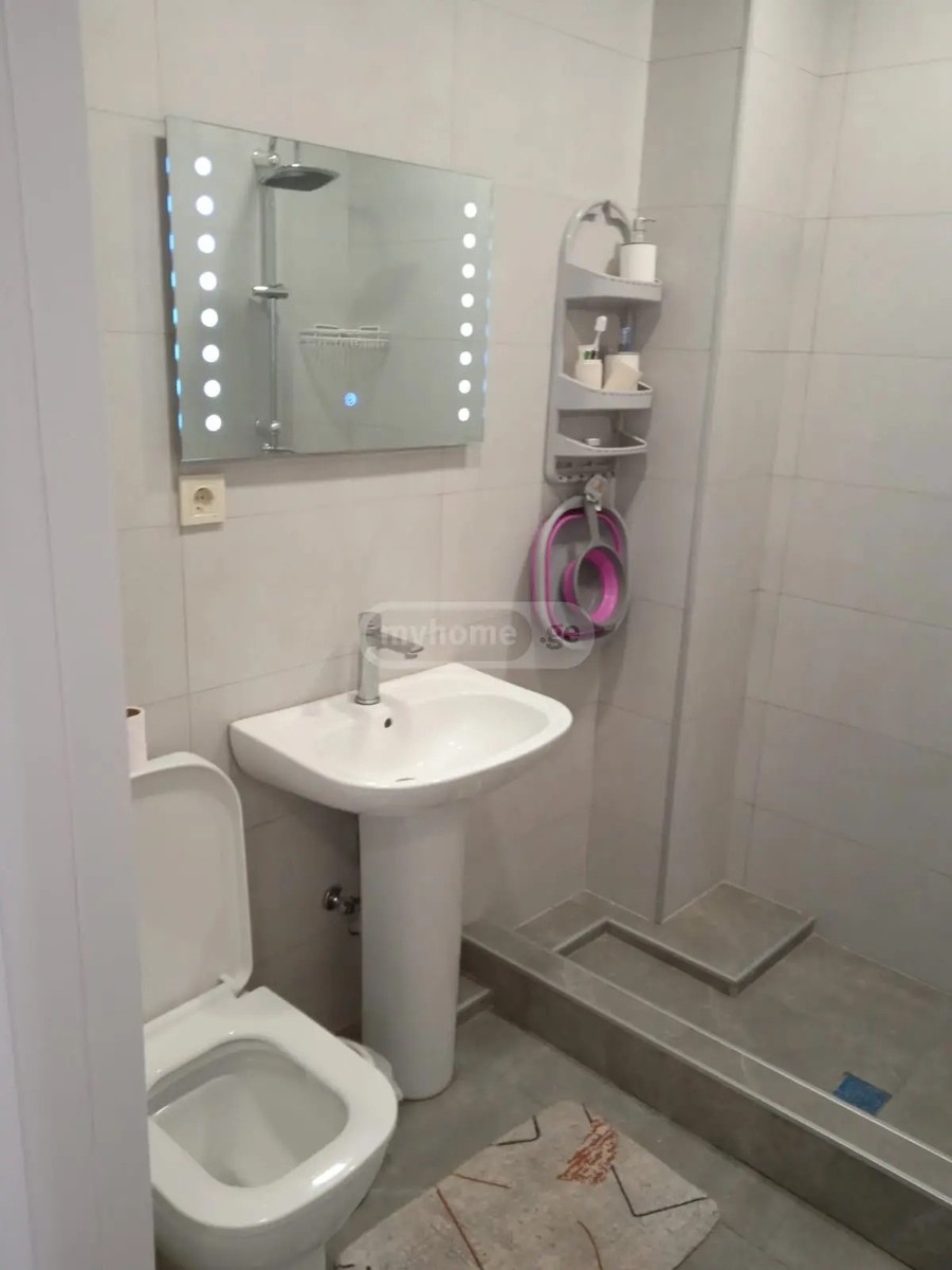 აბუსერიძე ტ. ქ.  - 1 rooms