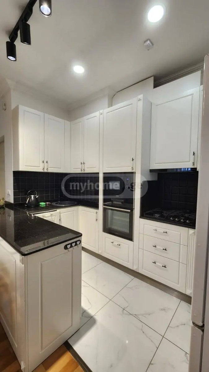 ვაჟა-ფშაველას ქ. 17 - 3 rooms