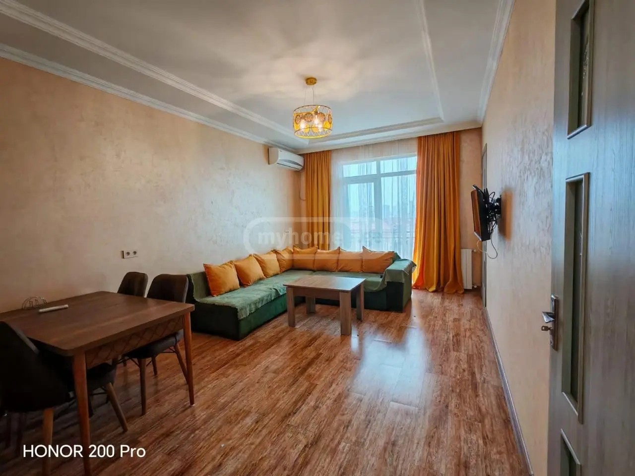ტაბიძის ქ.  - 3 rooms