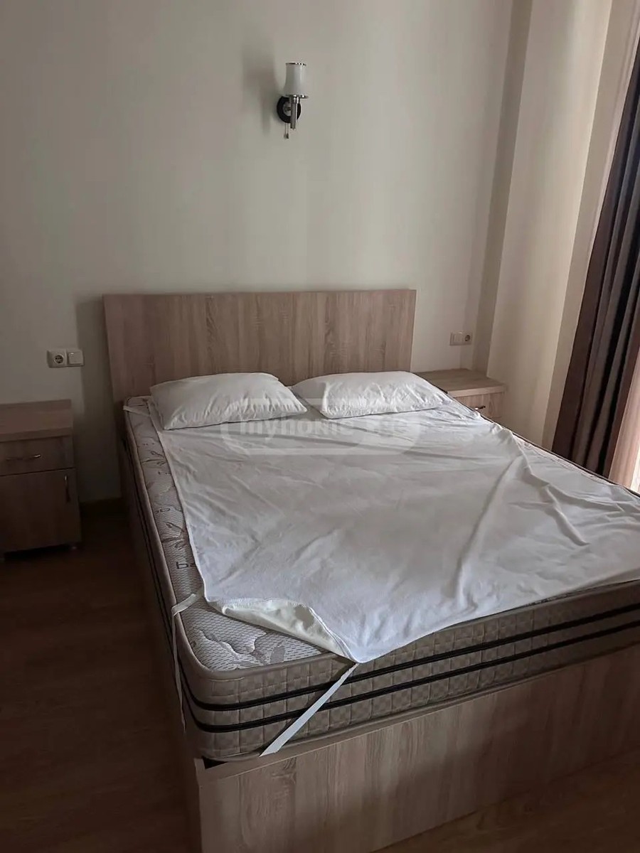 მელიქიშვილი პ. ქ. 0 - 3 rooms