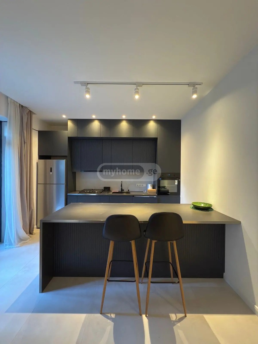 ბარნოვი ვ. ქ.  - 3 rooms