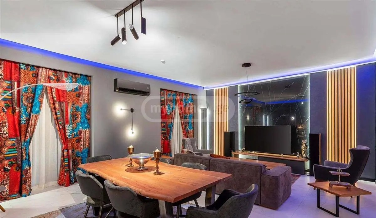 უნივერსიტეტის ქ. 24 - 3 rooms