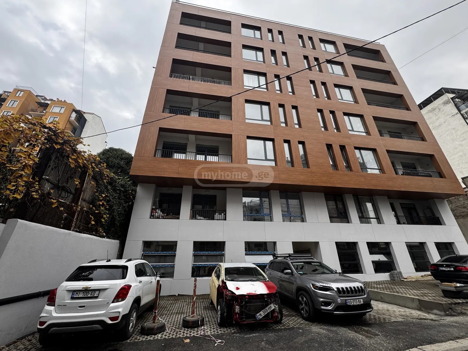 ბურძგლას ქ. 68 - 4 rooms