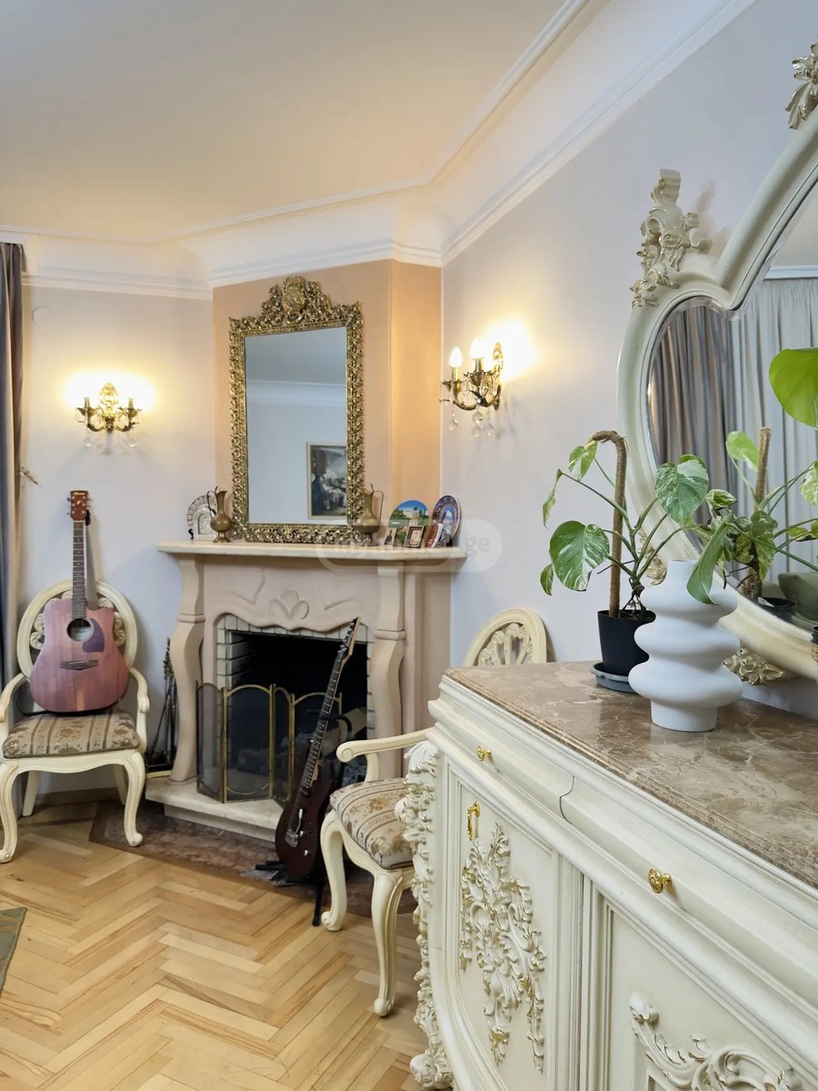 გორგასალი ვ. ქ. 141 - 5 rooms